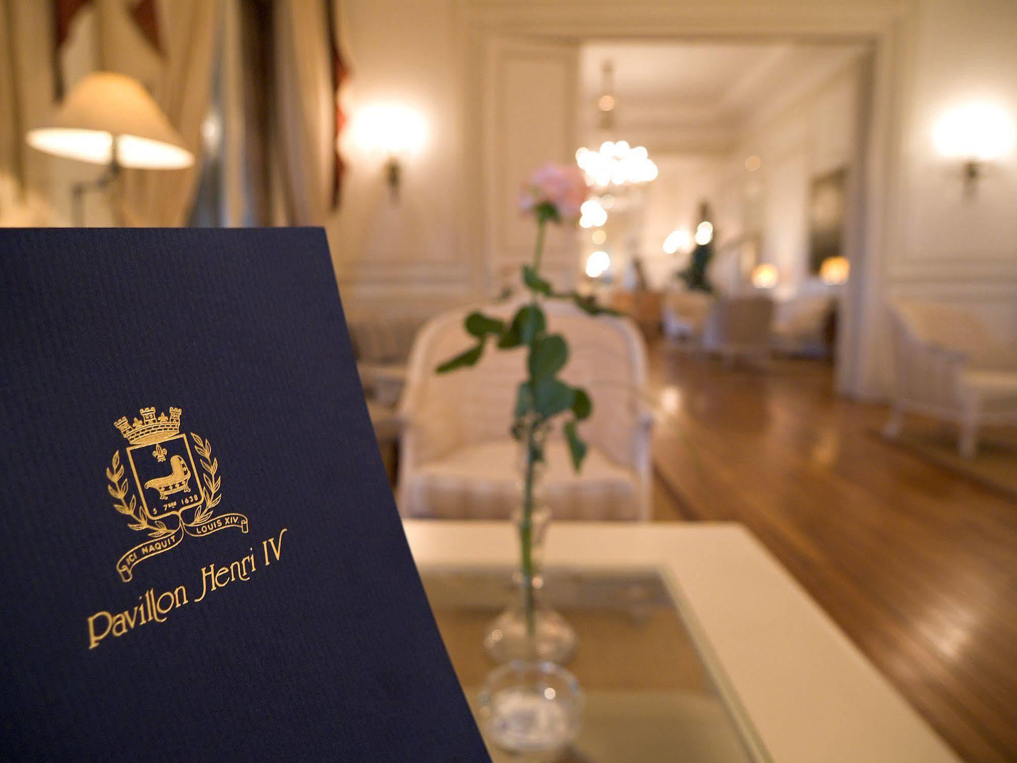 Pavillon Henri IV Hotel Restaurant Gastronomique Terrasse سا جيرما أو لي المظهر الخارجي الصورة